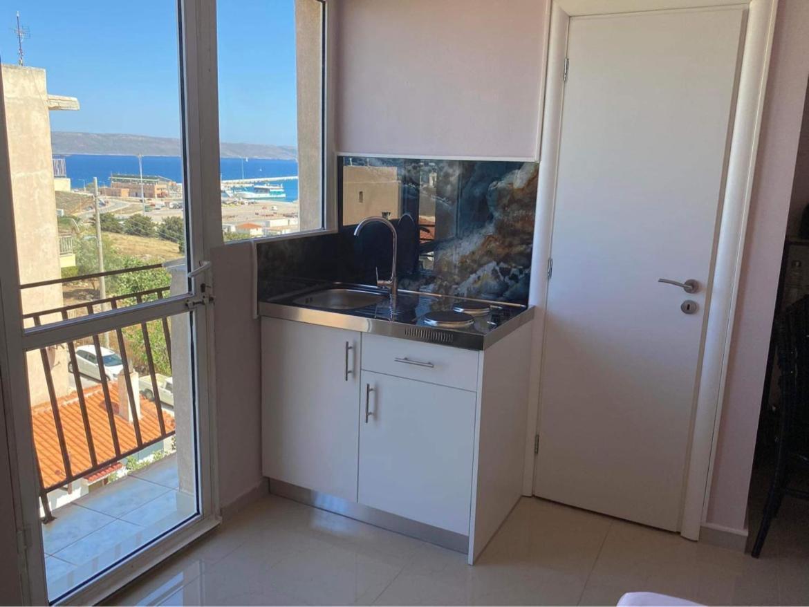Lavrio 1Bdr Penthouse 7 Min On Foot From The Port Apartman Kültér fotó