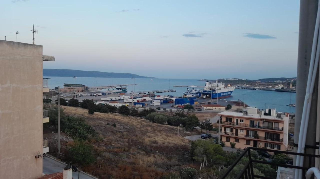 Lavrio 1Bdr Penthouse 7 Min On Foot From The Port Apartman Kültér fotó